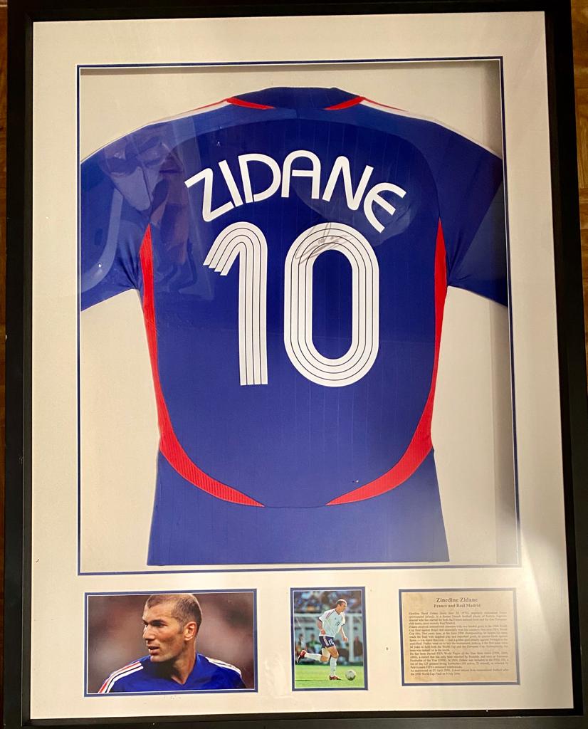 Zinedine zidane shop signed shirt